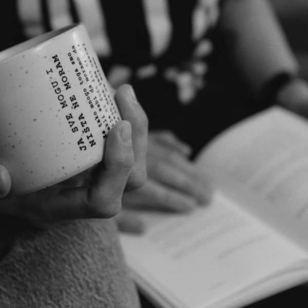 poklon set knjiga i sholja