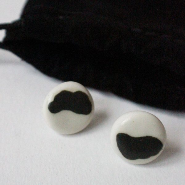 minđushe. crno-bele. krug.