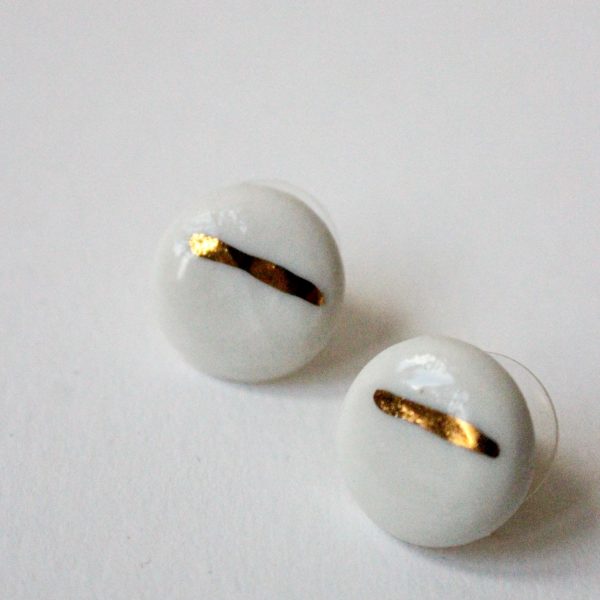 minđushe. bele. krug. zlato.